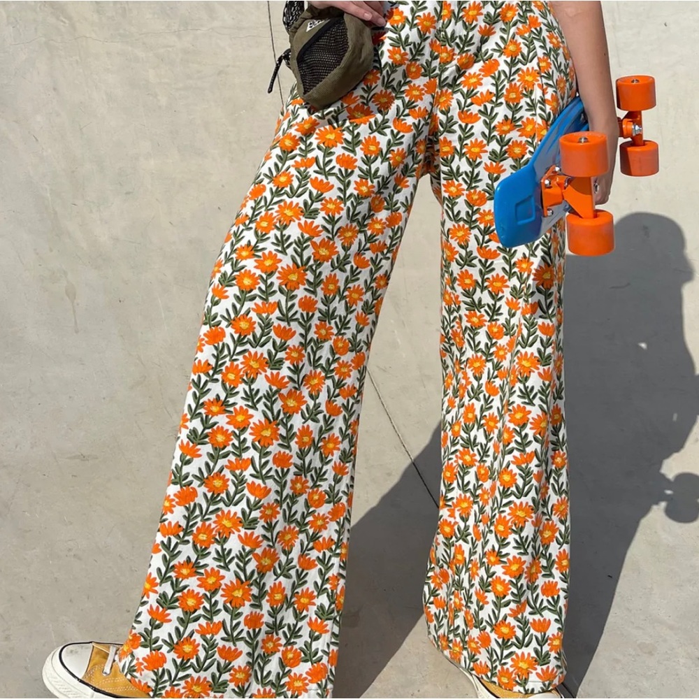 NWT Lucy & Yak Denim Cole Floral Pants Size 42 - Picture 2 of 2